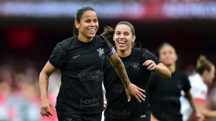 Corinthians bate São Paulo e se aproxima do sexto título no Brasileirão Feminino