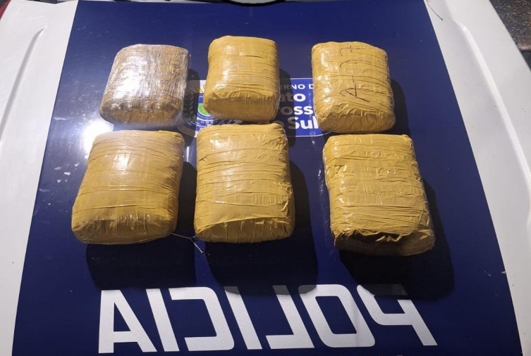 Passageiro de Ônibus é Preso com 6,6 Kg de Skunk em Fiscalização Policial