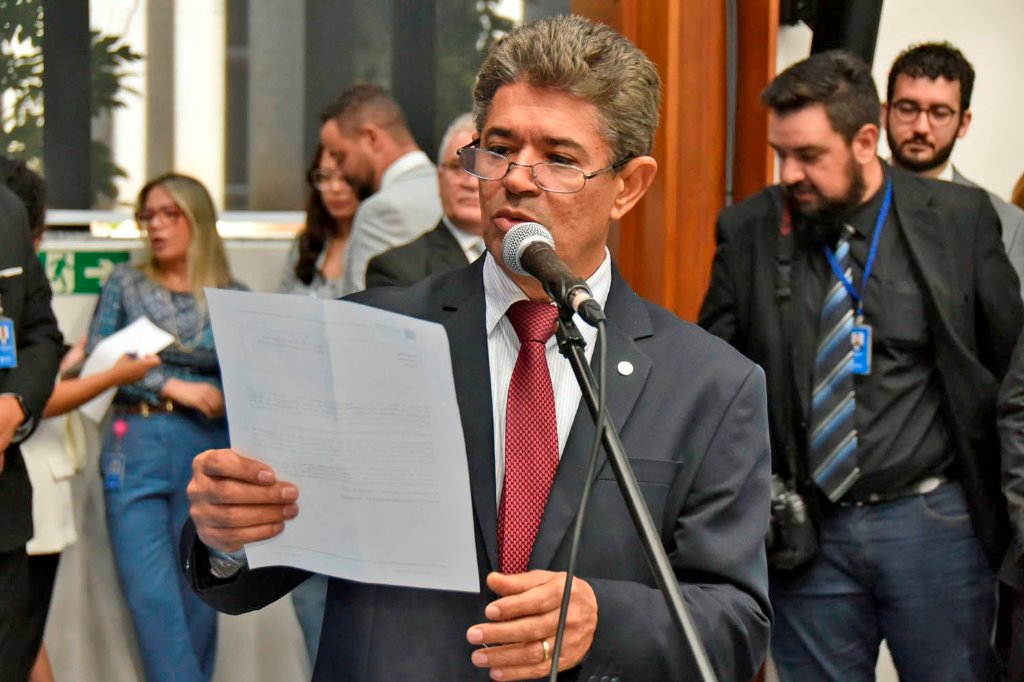 Instituídas a Medalha e o Diploma “Arquiteto Urbanista Celso Costa”