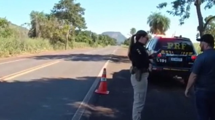 PRF registrou aumento nas infrações no feriado prolongado em Corumbá; também houve apreensão de maconha