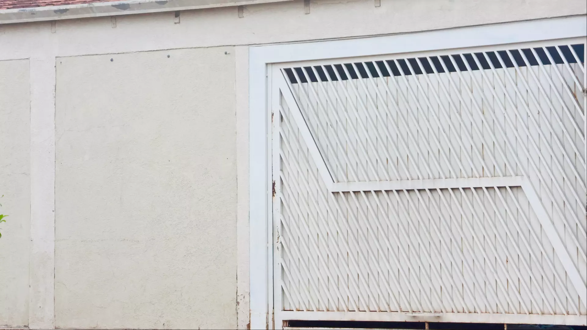 ‘Vai me matar’: vizinhos contam sobre gritos de esposa de homem morto a facadas pelo filho