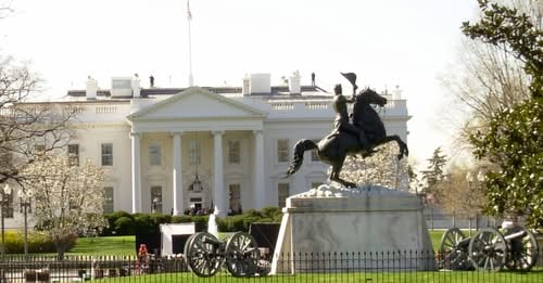 Governo dos EUA usa as redes sociais para reagir à prisão de Bolsonaro