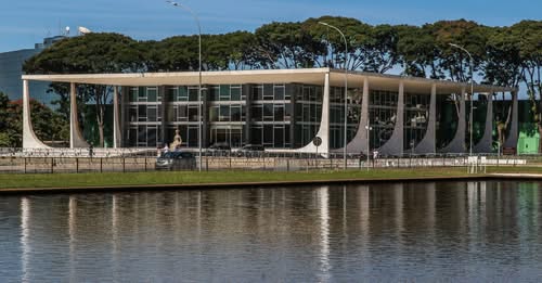 Segundo semestre no STF terá trama golpista e novo presidente