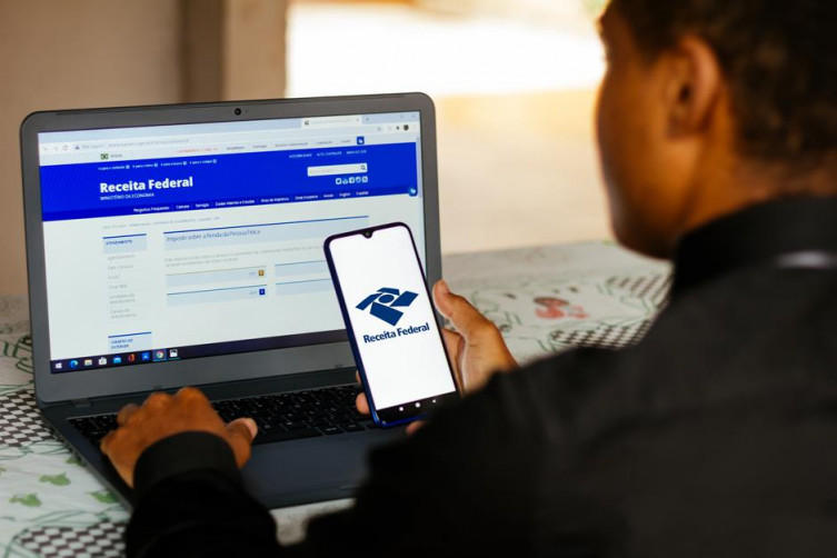 Receita Federal alerta para falsas cobranças com nome e CPF do contribuinte