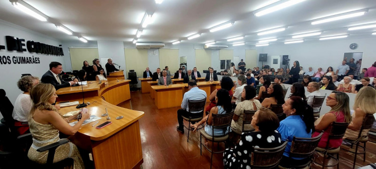 Câmara de Corumbá encerra mês dedicado à mulher com sessão solene e homenagens