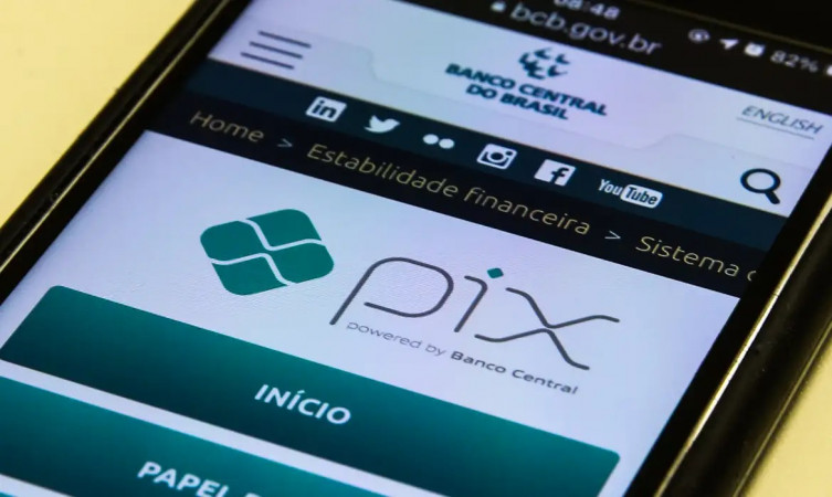 Pix retoma funcionamento após interrupções