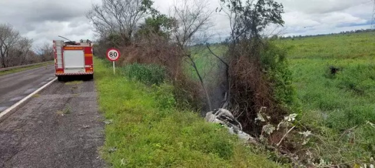 Tragédia na BR-262: Menino de 8 Anos Morre em Grave Acidente de Caminhonete