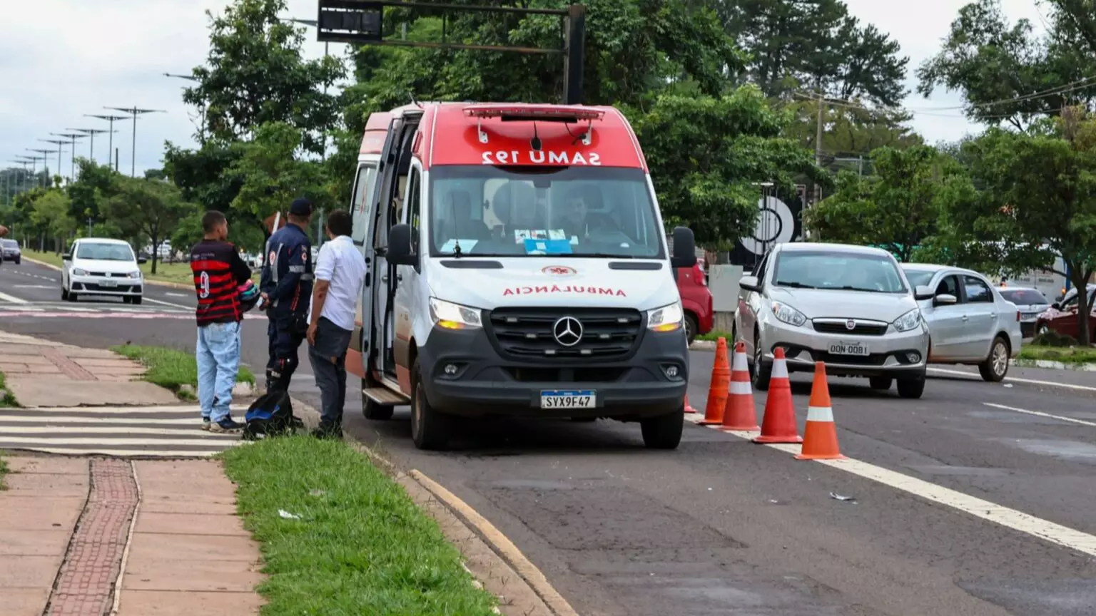 Acidente em frente ao CMO deixa trânsito lento na Duque de Caxias em Campo Grande