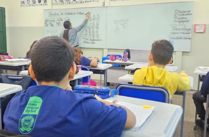 Mais de 190 mil alunos voltam às aulas na rede estadual de MS nesta terça
