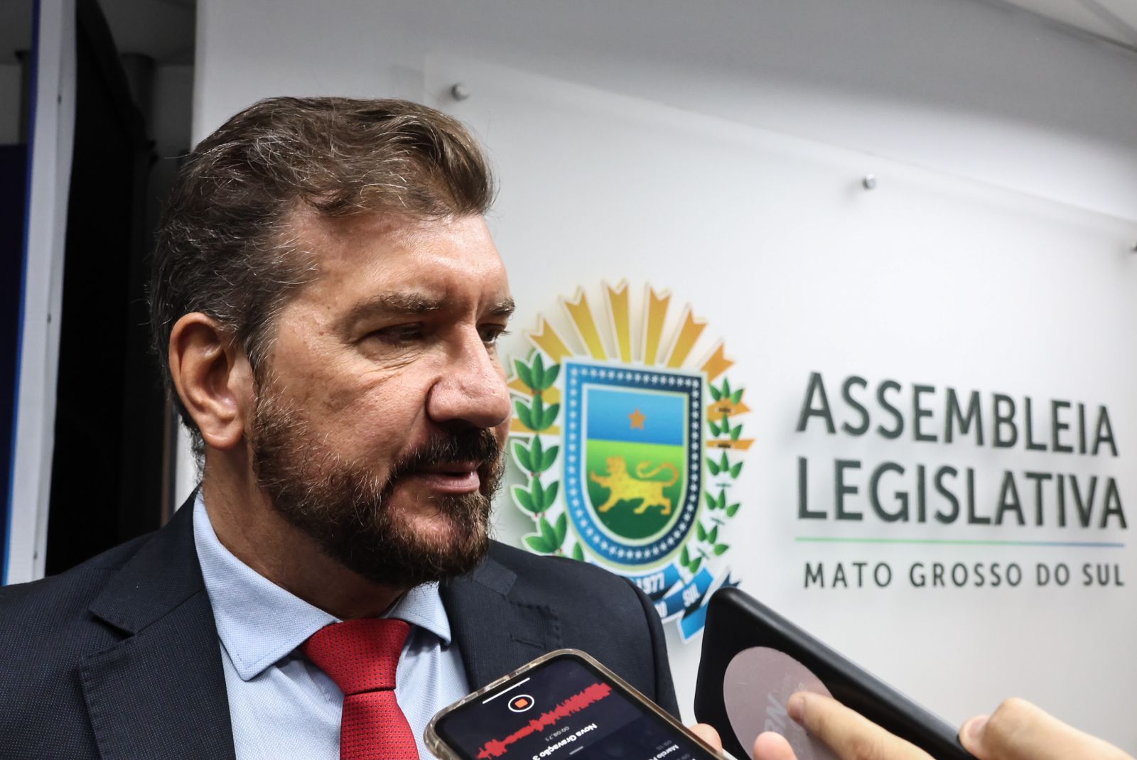 Deputado pede fiscalização a postos da Capital por não repassarem redução da gasolina