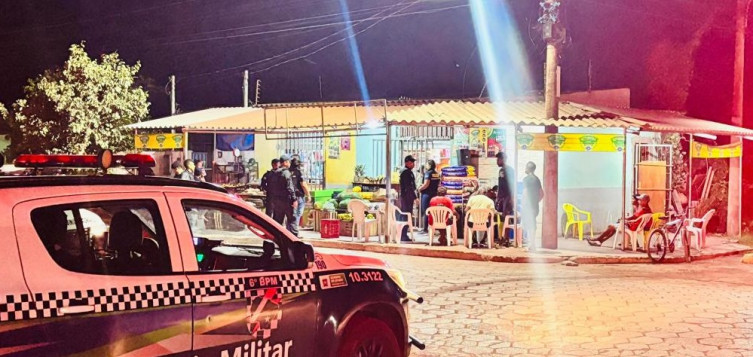 Ação fiscaliza estabelecimentos e recupera motocicleta furtada em Ladário