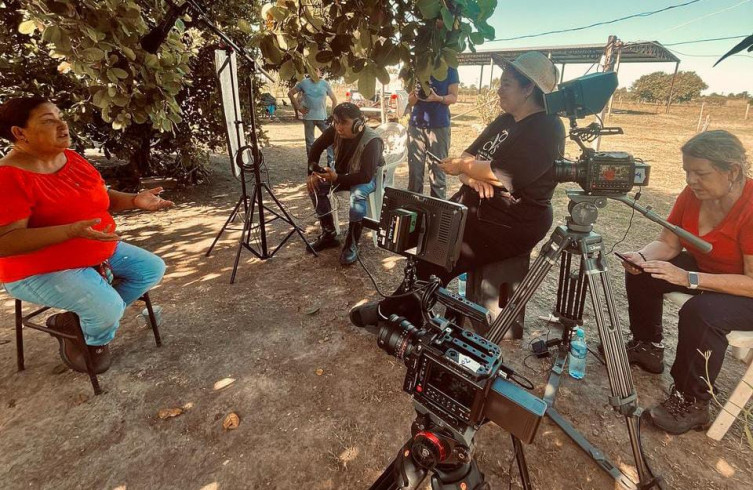 Equipe de “Quatro Luas Pantaneiras” retorna ao Pantanal para ciclo de exibições comunitárias