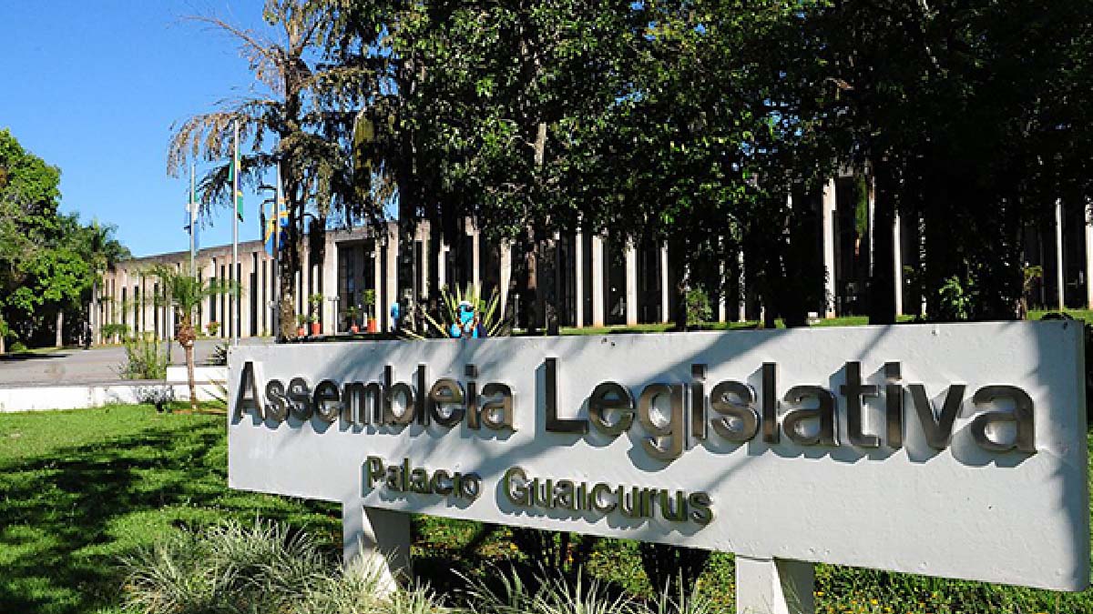 ALEMS lança edital de concurso com 80 vagas e salários iniciais de até R$ 8 mil