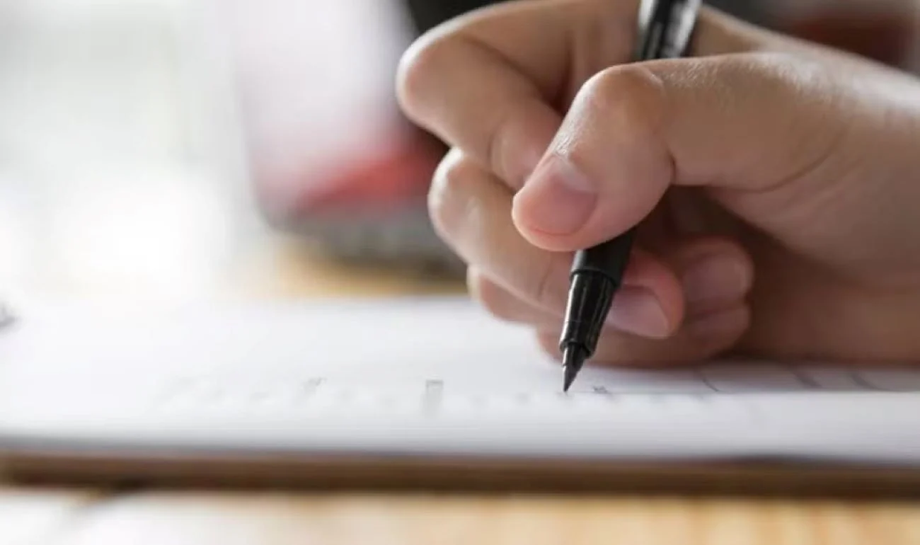 Concursos públicos em 2026 devem ofertar mais de 100 mil vagas e salários de até R$ 30 mil