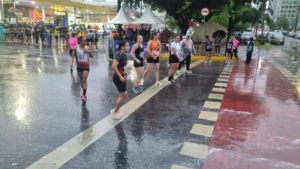 Debaixo de chuva, Corrida do Facho dá largada à comemoração dos 127 anos de Campo Grande foi cancelada