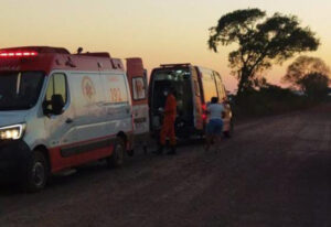 Trabalhador rural fica ferido após acidente com cavalo na Estrada Parque