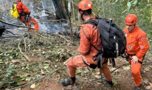 Justiça autoriza cremação de três vítimas de queda de helicóptero no Rio