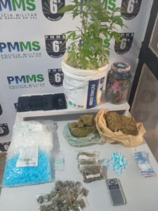 Denúncia leva PM a ponto de tráfico de drogas e homem é preso em Corumbá