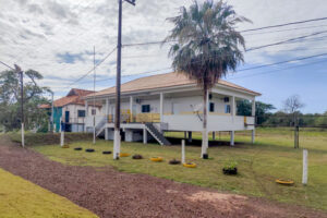 Comunidade de Porto Esperança ganha escola reformada e melhorias no sistema de abastecimento