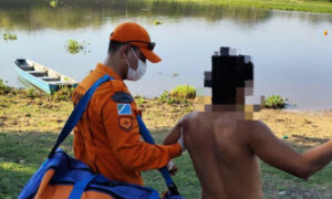Homem quase se afoga após se assustar com ariranhas no Canal do Tamengo