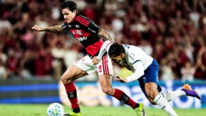 Flamengo abre um ponto sobre o Palmeiras e reassume liderança isolada do Brasileirão