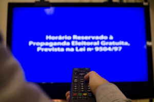 Propaganda eleitoral gratuita no rádio e na TV termina nesta quinta-feira